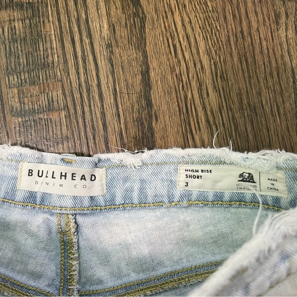 Pacsun Bullhead denim high rise mom shorts size 3 - Picture 2 of 5